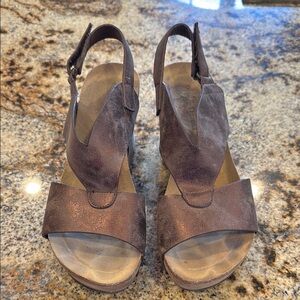 Women's Pierre Dumas Bronze Sandals